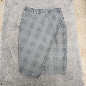 Express Pencil Skirt Sz 2 NWOT Black & White